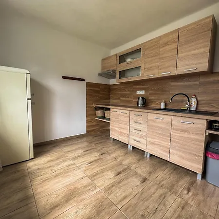 Apartman Lnare